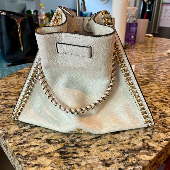 MICHAEL Michael Kors Handbags - Michael Kors large pebbled leather shoulder bag